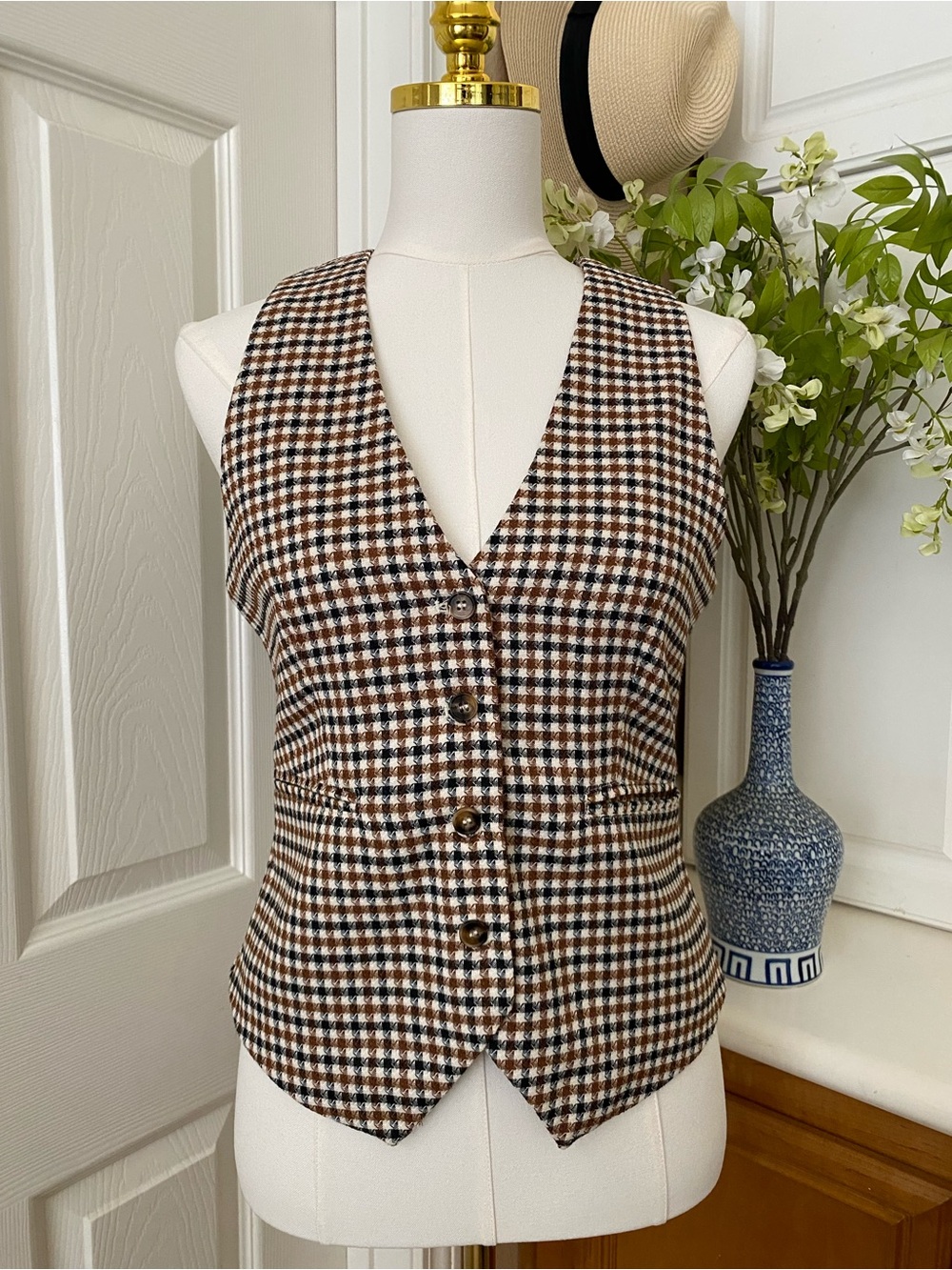 Classic Houndstooth Button-Front Vest - Brown/Black/White